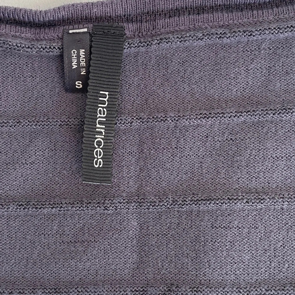 Maurices 3/4 Sleeve Gray Cardigan Sweater with Subtle Metallic Stripe Size Small - Picture 7 of 7